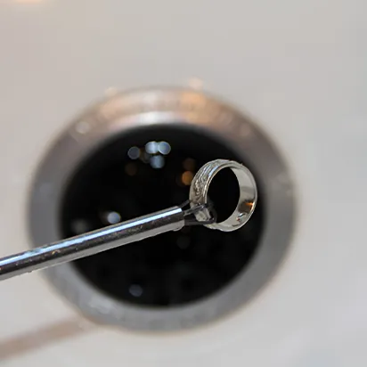 درآوردن اشیاء از فاضلاب